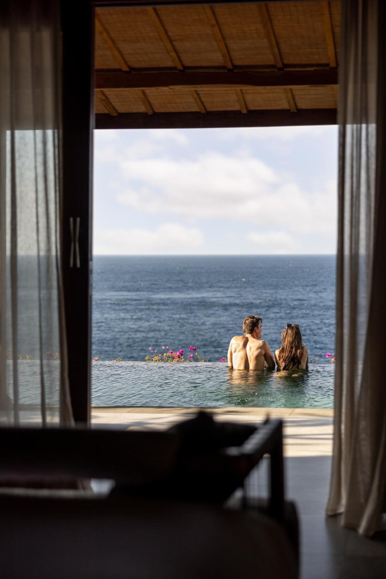 Semaya Beach Resort Tanglad Exterior foto
